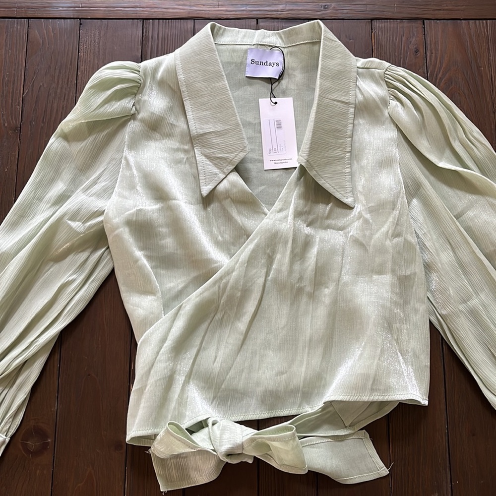 Mint Wrap top